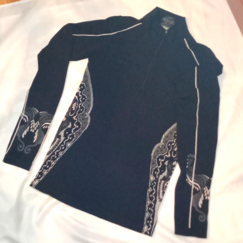 Athleta Pullover Medium Size - image 1